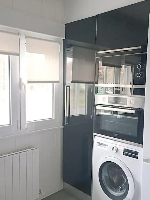 Piso En El Barrio De Ariznavarra Armentia 0*,